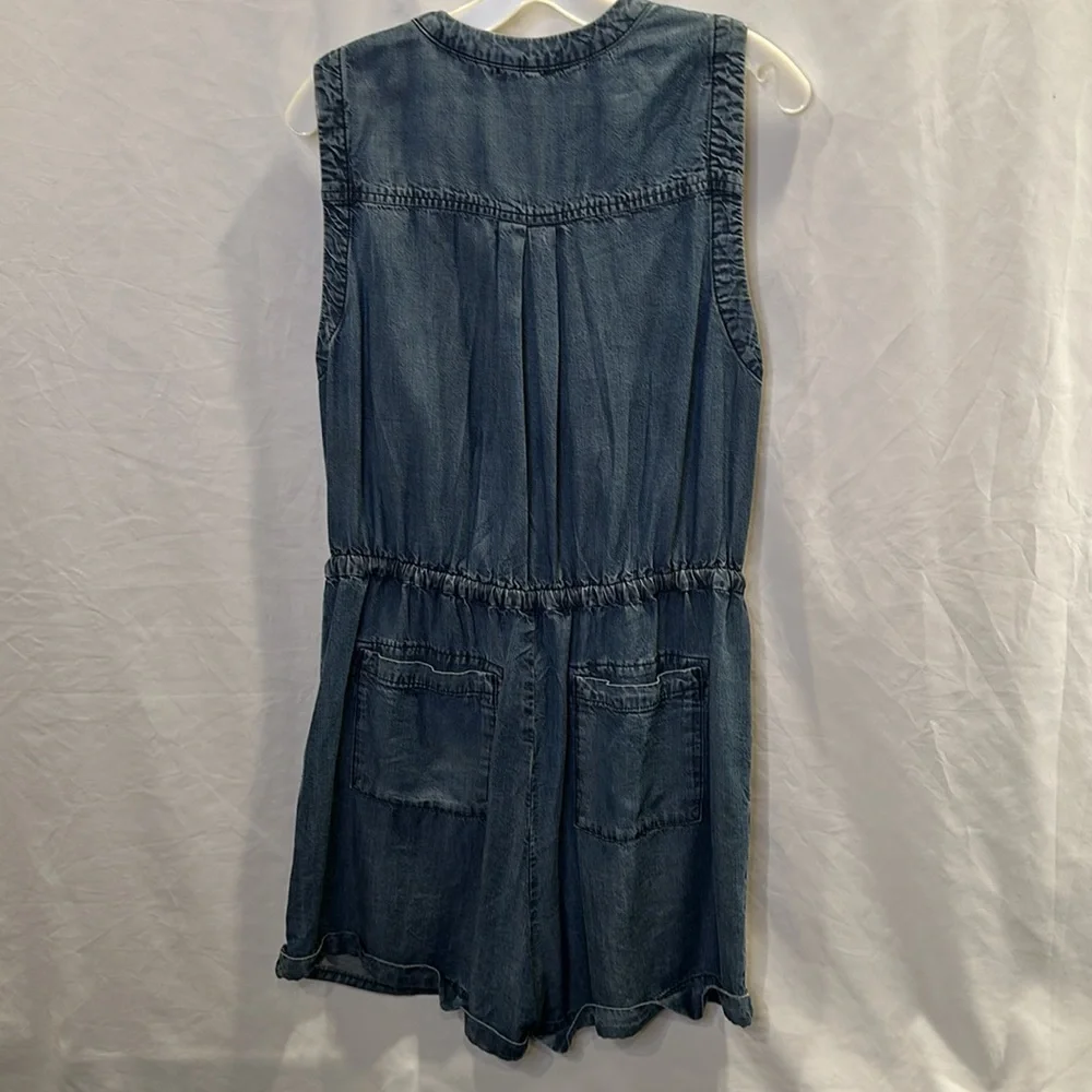 Lucky brand lightweight, soft denim romper.  Sz L.  EUC - Picture 3 of 3